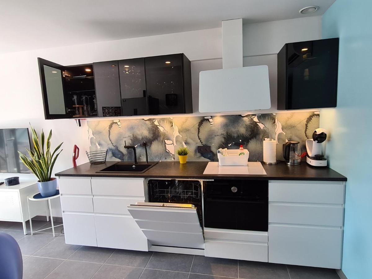 Le Berc'Aye Apartment Bagian luar foto